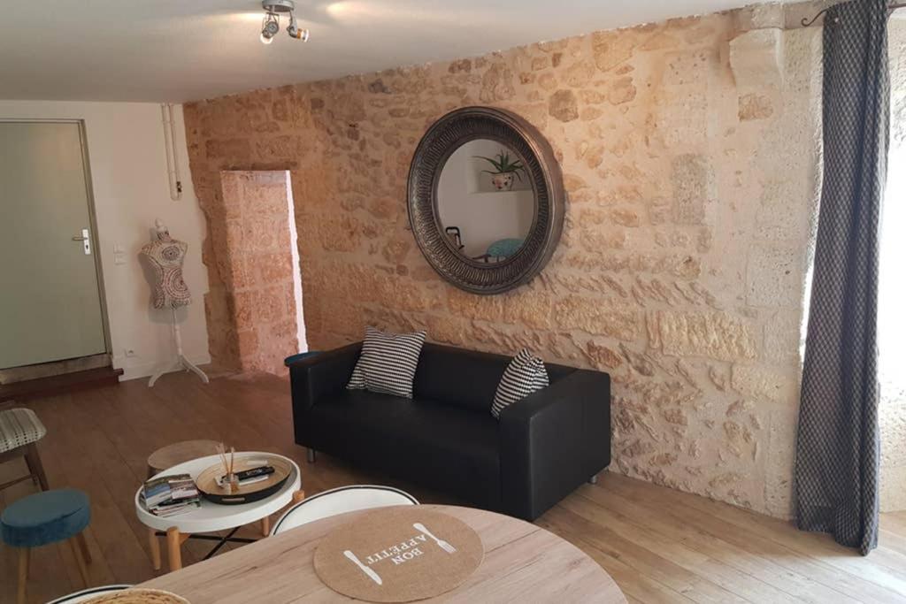Superbe Loft T4 De 96 M2 Au Coeur Perigueux Apartment Exterior photo