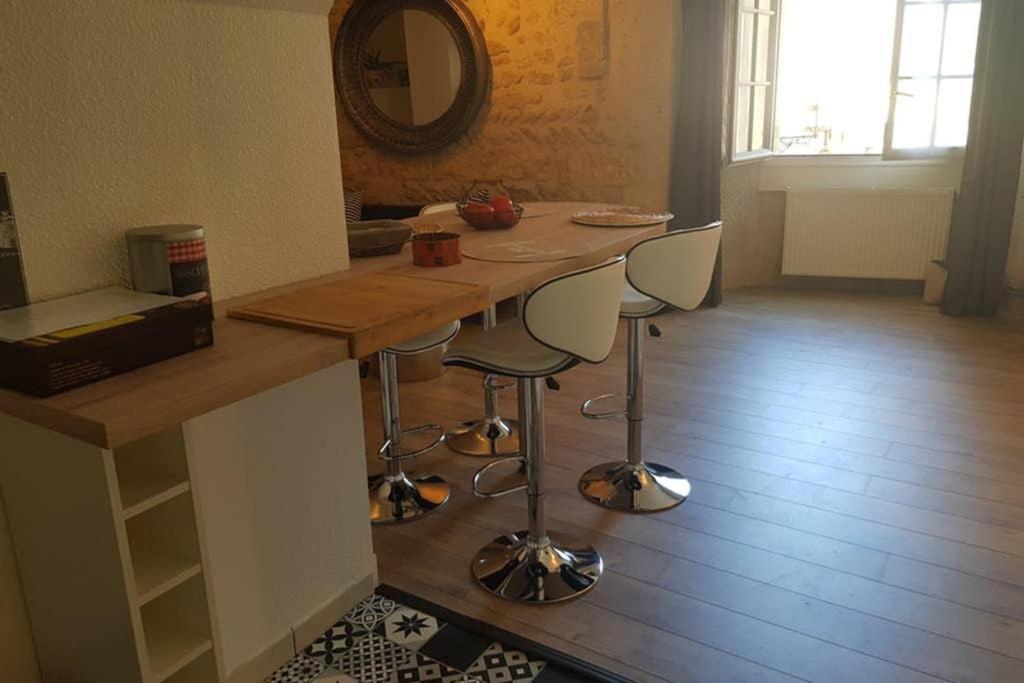 Superbe Loft T4 De 96 M2 Au Coeur Perigueux Apartment Exterior photo